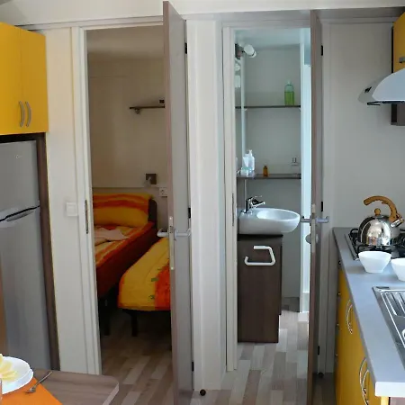 منتزه العطل Victoria Mobilehome In 3*