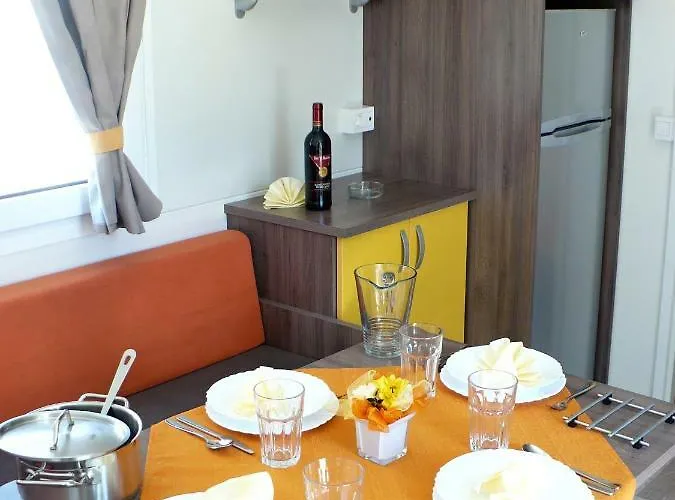 홀리데이파크 Victoria Mobilehome In