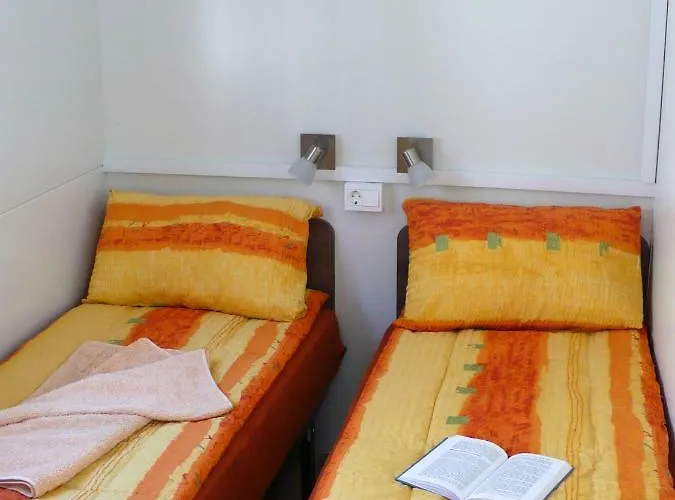 홀리데이파크 Victoria Mobilehome In 3*